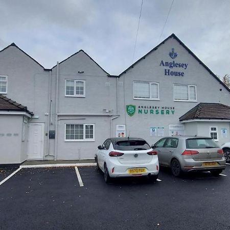 The Paget Suite Great Wyrley Ngoại thất bức ảnh